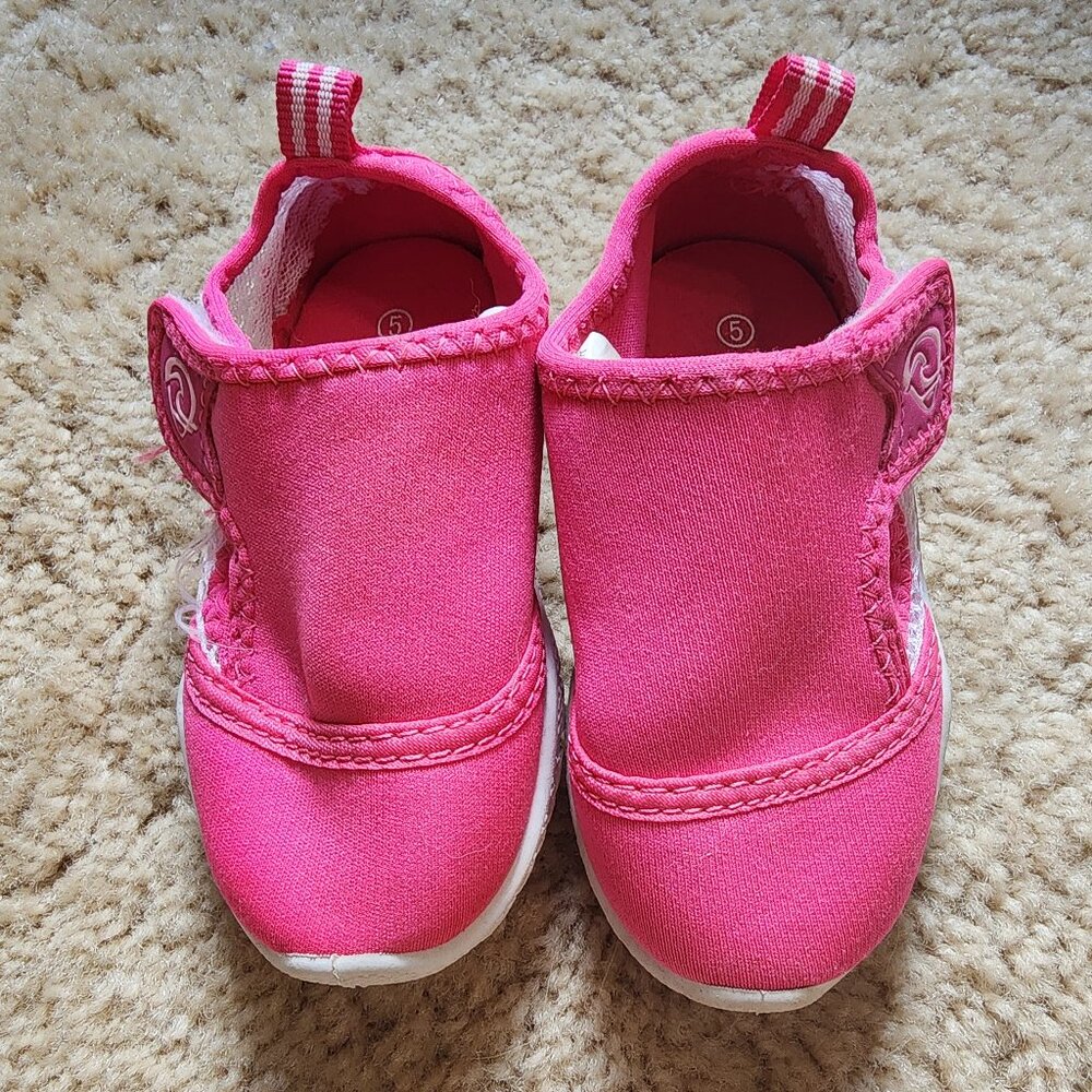Wave Zone Pink Toddler Water Shoes. Size 5
